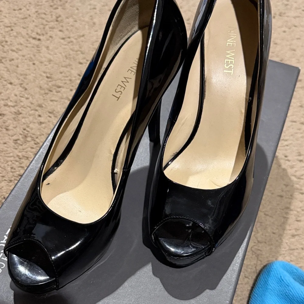 Nine West Glossy Black Peep Toe Heels - Picture 1 of 11